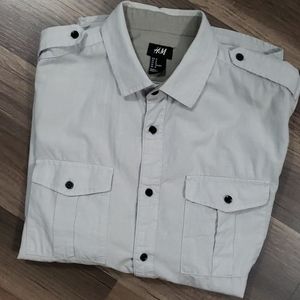 🌪 Cool grey H&M long sleeve shirt 🌪